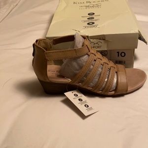 Women’s Kim Rogers size 10 dress wedge shoe